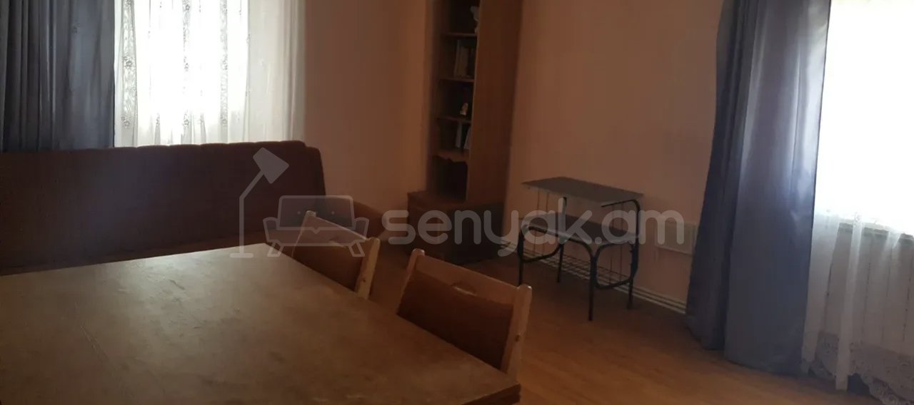 1 Սենյականոց Բնակարան, 47քմ, 3/9 հարկ, Նորմալ Վիճակում, Կահավորված, Արևկող