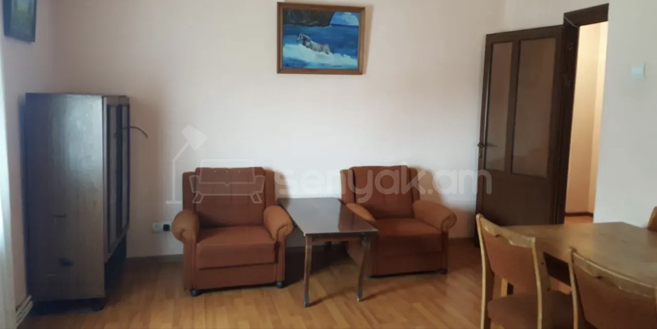 1 Սենյականոց Բնակարան, 47քմ, 3/9 հարկ, Նորմալ Վիճակում, Կահավորված, Արևկող