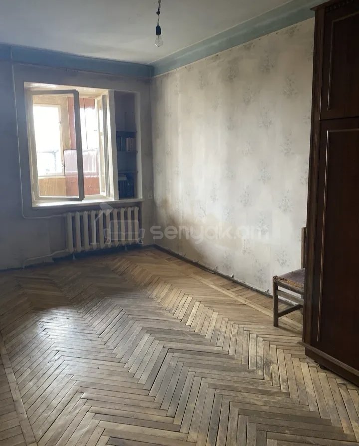 3 Սենյականոց Բնակարան Քարե Շենքում, 67քմ, 3/5 հարկ, Նորմալ Վիճակում, Կահավորված