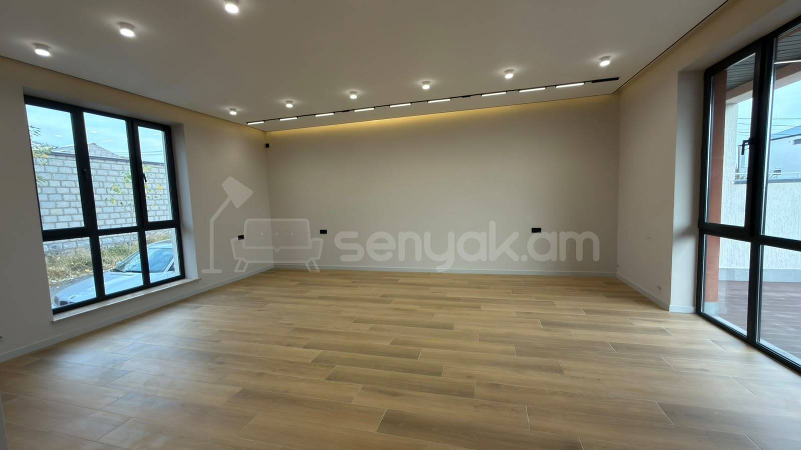 6 Սենյականոց Շքեղ Առանձնատուն, 250քմ, Լողավազանով