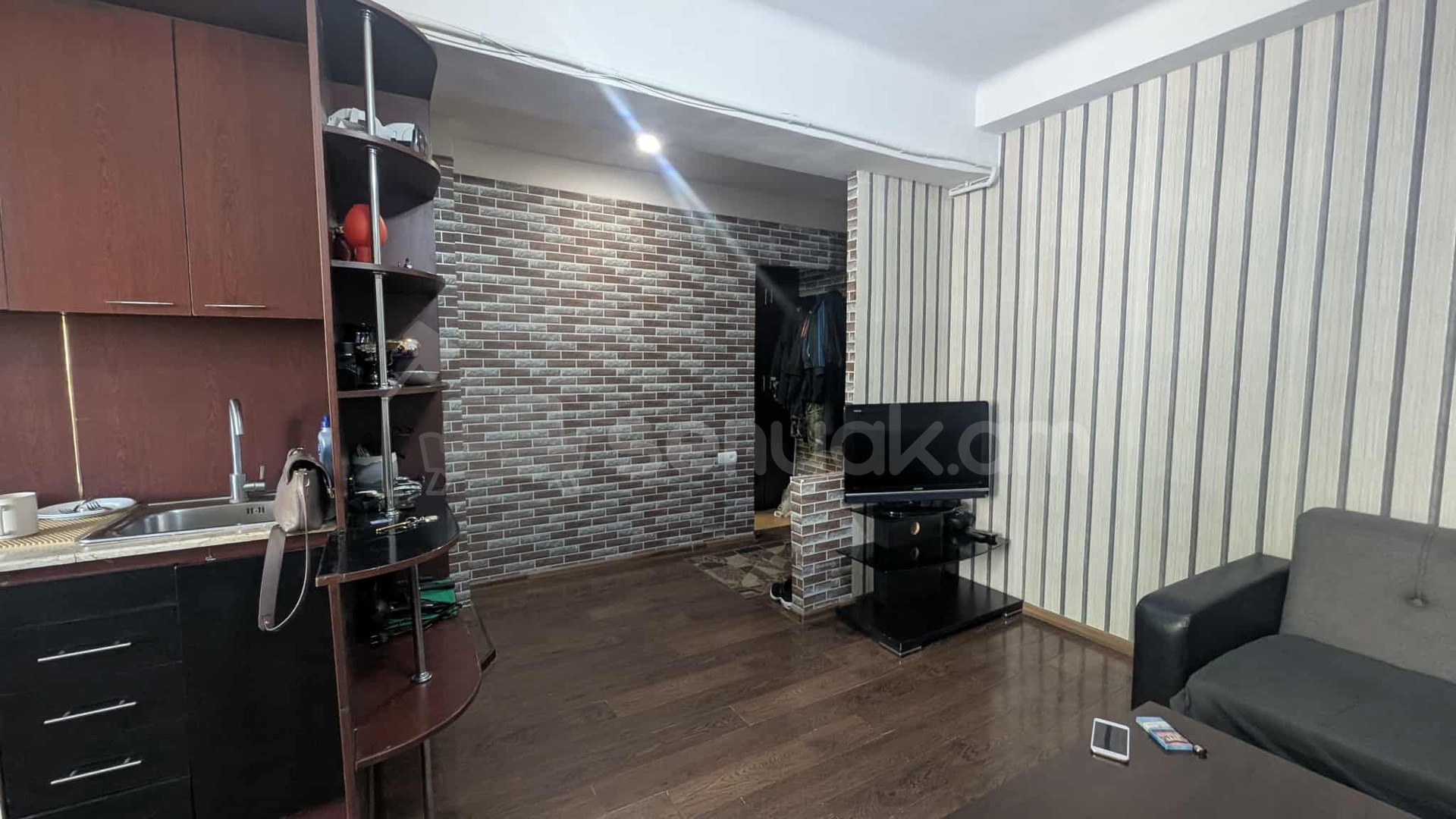 1 Սենյականոց Բնակարան, 45քմ, 7/10 հարկ, Կոսմետիկ Վերանորոգված