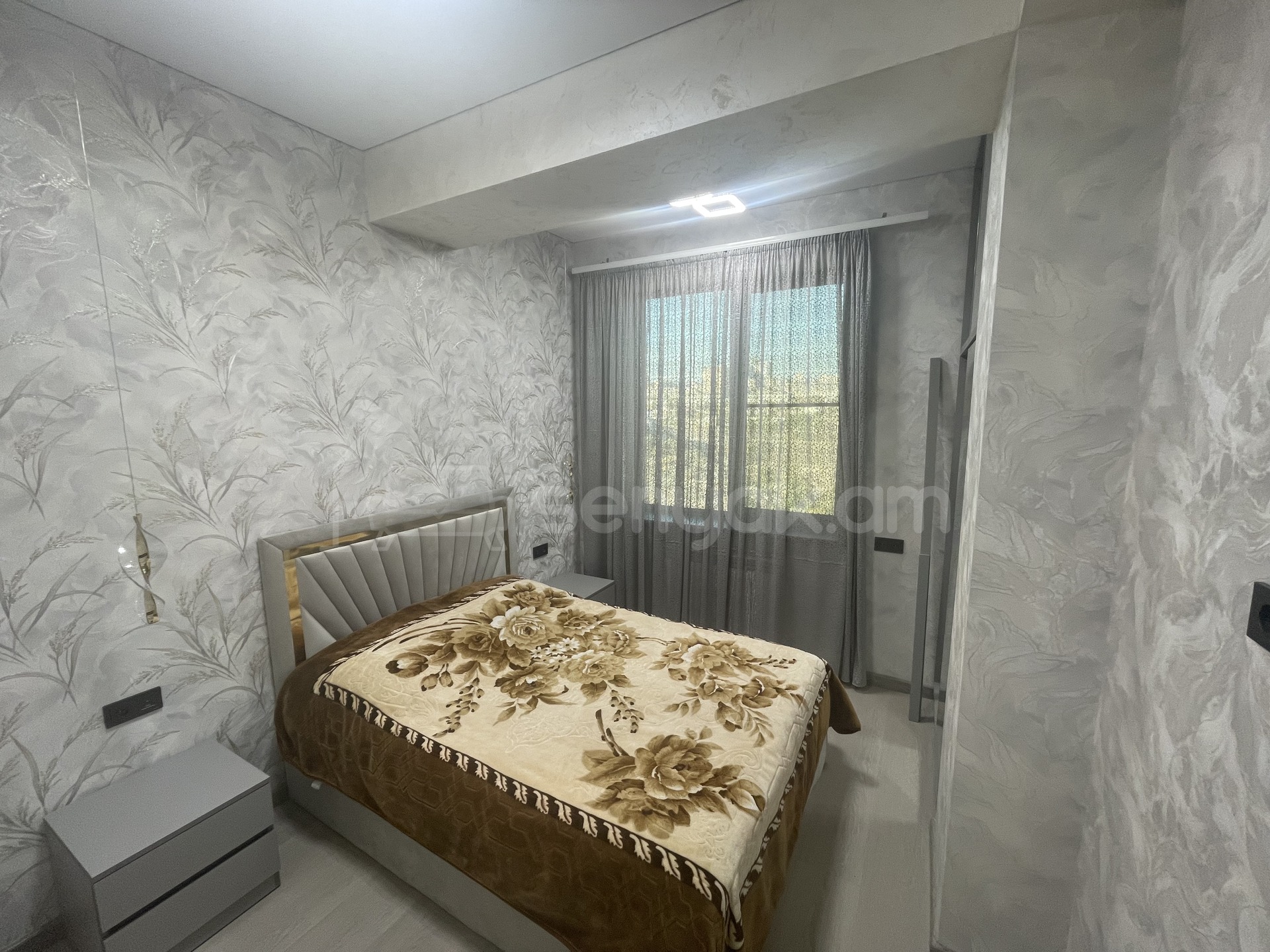 4 Սենյականոց Բնակարան, 70քմ, 10/12 հարկ, Կապիտալ Վերանորոգված, Կահավորված, Արևկող