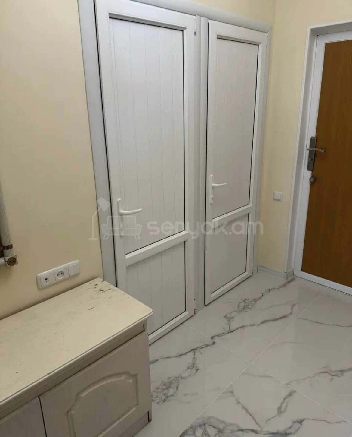 1 Սենյականոց Բնակարան Քարե Շենքում, 46քմ, 2/6 հարկ, Կապիտալ Վերանորոգված