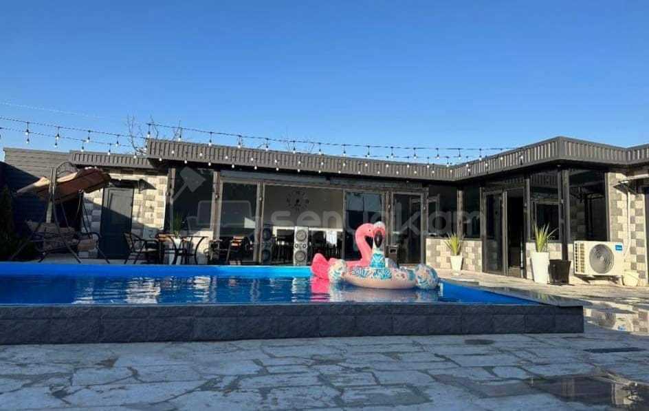 1 Սենյականոց Նորակառույց Ամառանոց, 150քմ, Լողավազանով