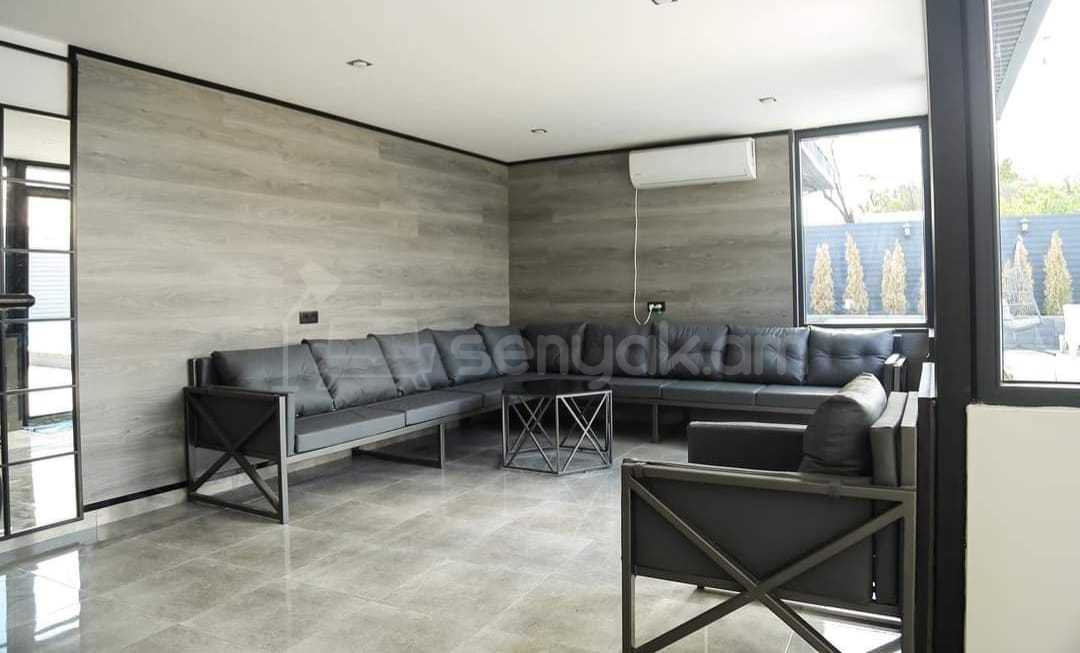 1 Սենյականոց Նորակառույց Ամառանոց, 150քմ, Լողավազանով