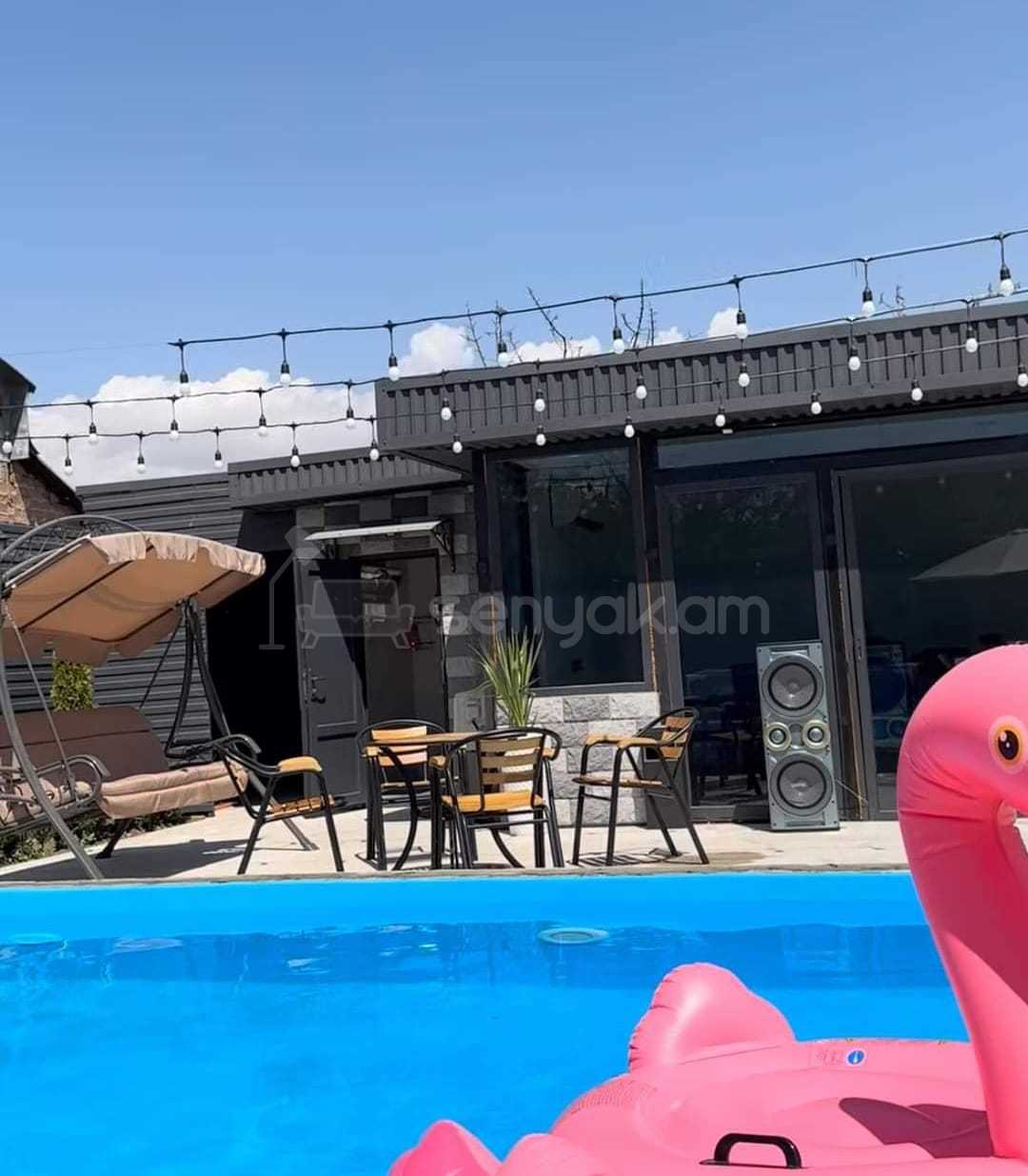 1 Սենյականոց Նորակառույց Ամառանոց, 150քմ, Լողավազանով