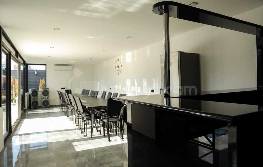 1 Սենյականոց Նորակառույց Ամառանոց, 150քմ, Լողավազանով