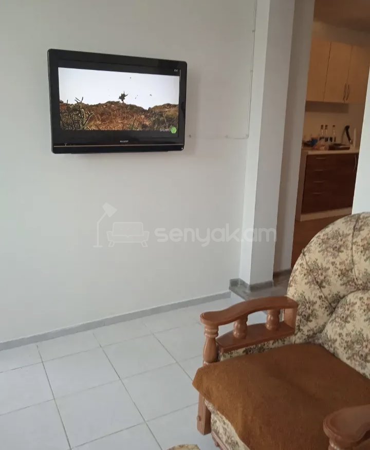 3 Սենյականոց Բնակարան Քարե Շենքում, 68քմ, 1/1 հարկ, Նորմալ Վիճակում, Կահավորված