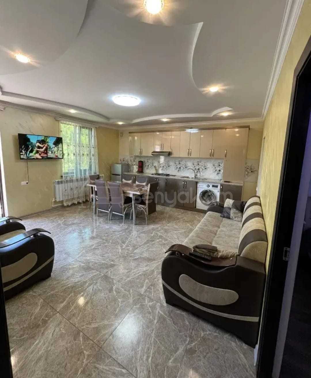 5 Սենյականոց Շքեղ Առանձնատուն, 200քմ, Լողավազանով