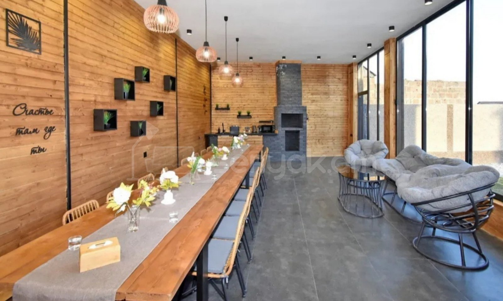 8 Սենյականոց Շքեղ Առանձնատուն, 300քմ, Լողավազանով