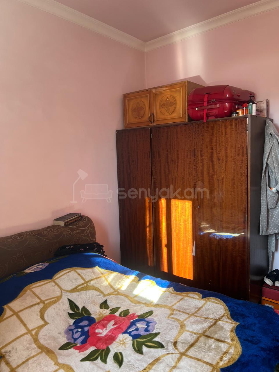 3 Սենյականոց Սեփական Տուն, 70քմ, Նորմալ Վիճակում, Ավտոտնակով