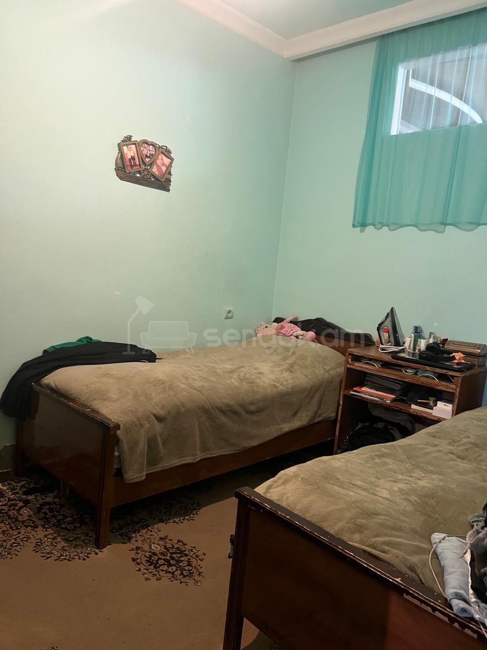 3 Սենյականոց Սեփական Տուն, 70քմ, Նորմալ Վիճակում, Ավտոտնակով