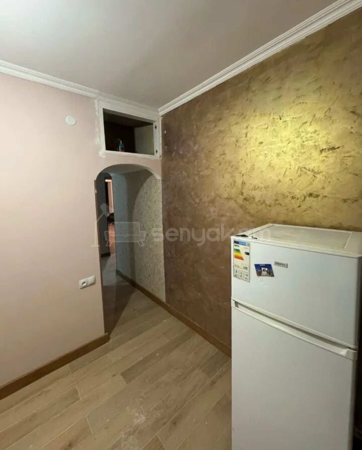 2 Սենյականոց Բնակարան Քարե Շենքում, 58քմ, 2/5 հարկ, Կապիտալ Վերանորոգված, Կահավորված, Արևկող