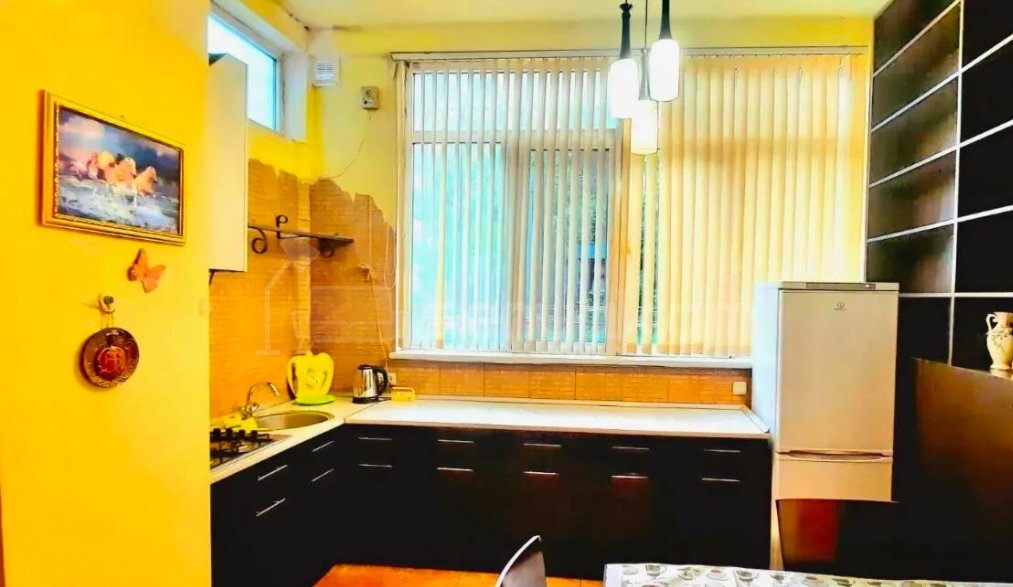 2 Սենյականոց Բնակարան Քարե Շենքում, 92քմ, 1/5 հարկ, Կապիտալ Վերանորոգված, Կահավորված, Արևկող