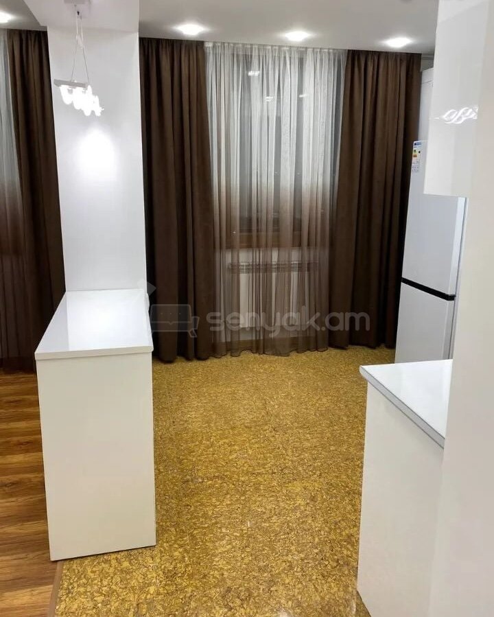 2 Սենյականոց Բնակարան Քարե Շենքում, 50քմ, 9/19 հարկ, Կապիտալ Վերանորոգված, Կահավորված