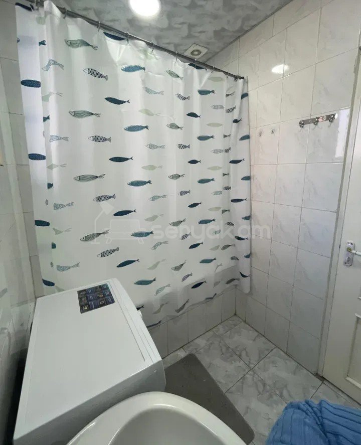 4 Սենյականոց Բնակարան Քարե Շենքում, 90քմ, 3/5 հարկ, Կապիտալ Վերանորոգված, Կահավորված, Արևկող