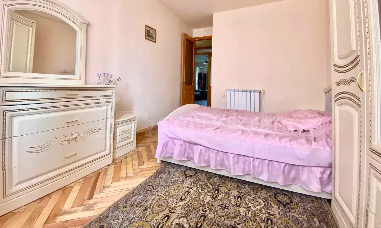 2 Սենյականոց Բնակարան, 68քմ, 3/9 հարկ, Կապիտալ Վերանորոգված, Կահավորված, Արևկող