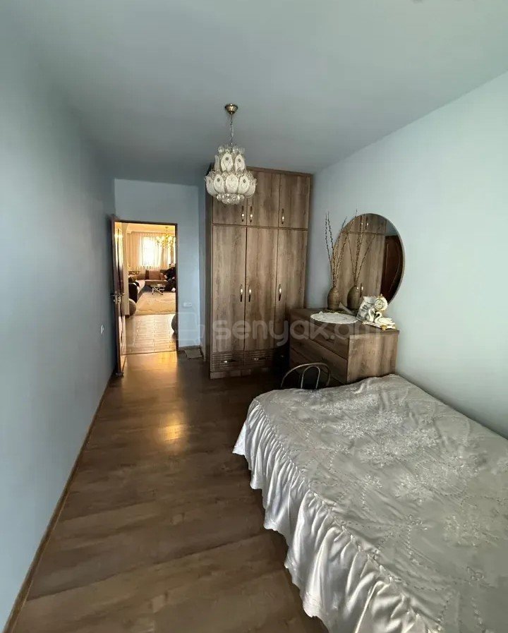 4 Սենյականոց Բնակարան, 98քմ, 5/9 հարկ, Կապիտալ Վերանորոգված, Կահավորված, Արևկող