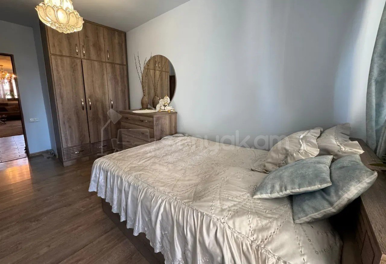 4 Սենյականոց Բնակարան, 98քմ, 5/9 հարկ, Կապիտալ Վերանորոգված, Կահավորված, Արևկող