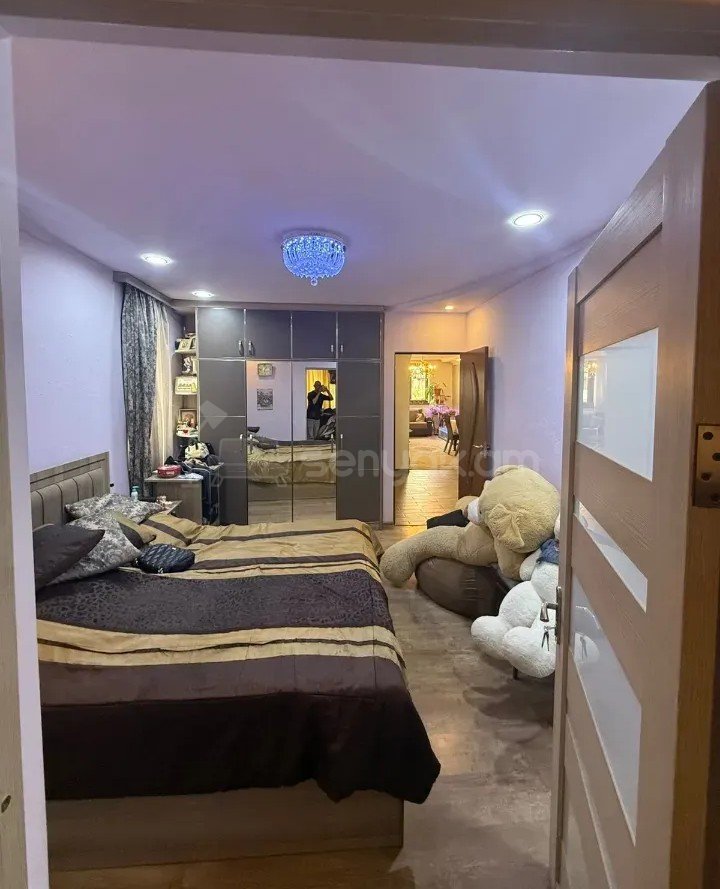 4 Սենյականոց Բնակարան, 98քմ, 5/9 հարկ, Կապիտալ Վերանորոգված, Կահավորված, Արևկող