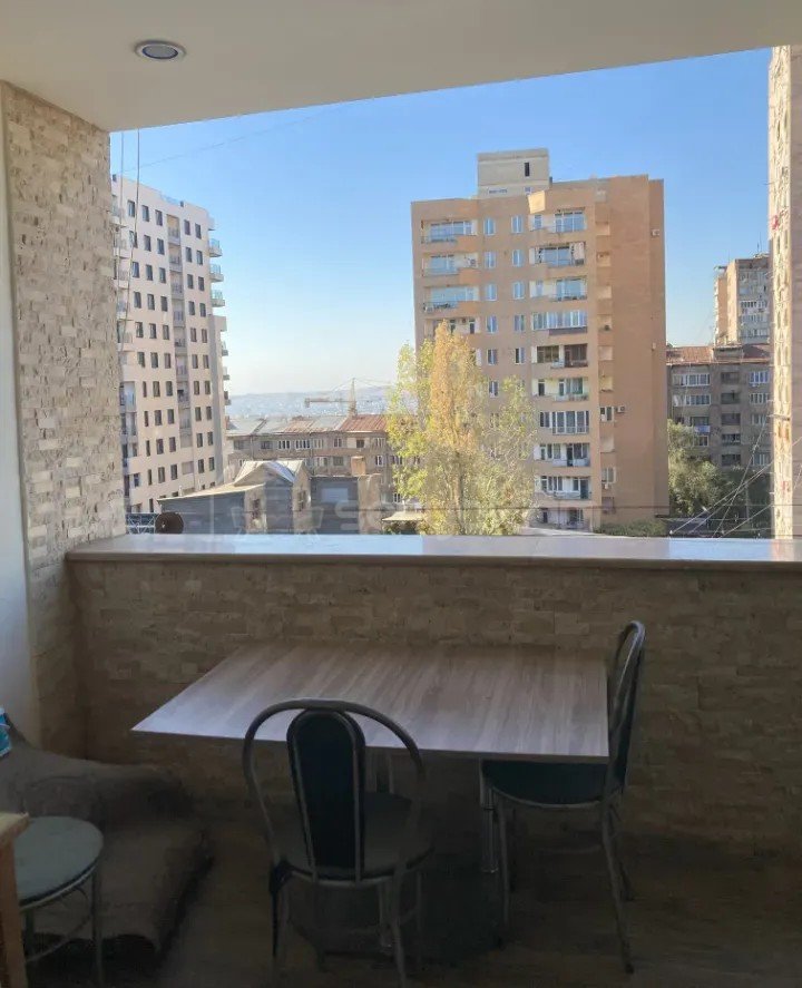 4 Սենյականոց Բնակարան, 98քմ, 5/9 հարկ, Կապիտալ Վերանորոգված, Կահավորված, Արևկող