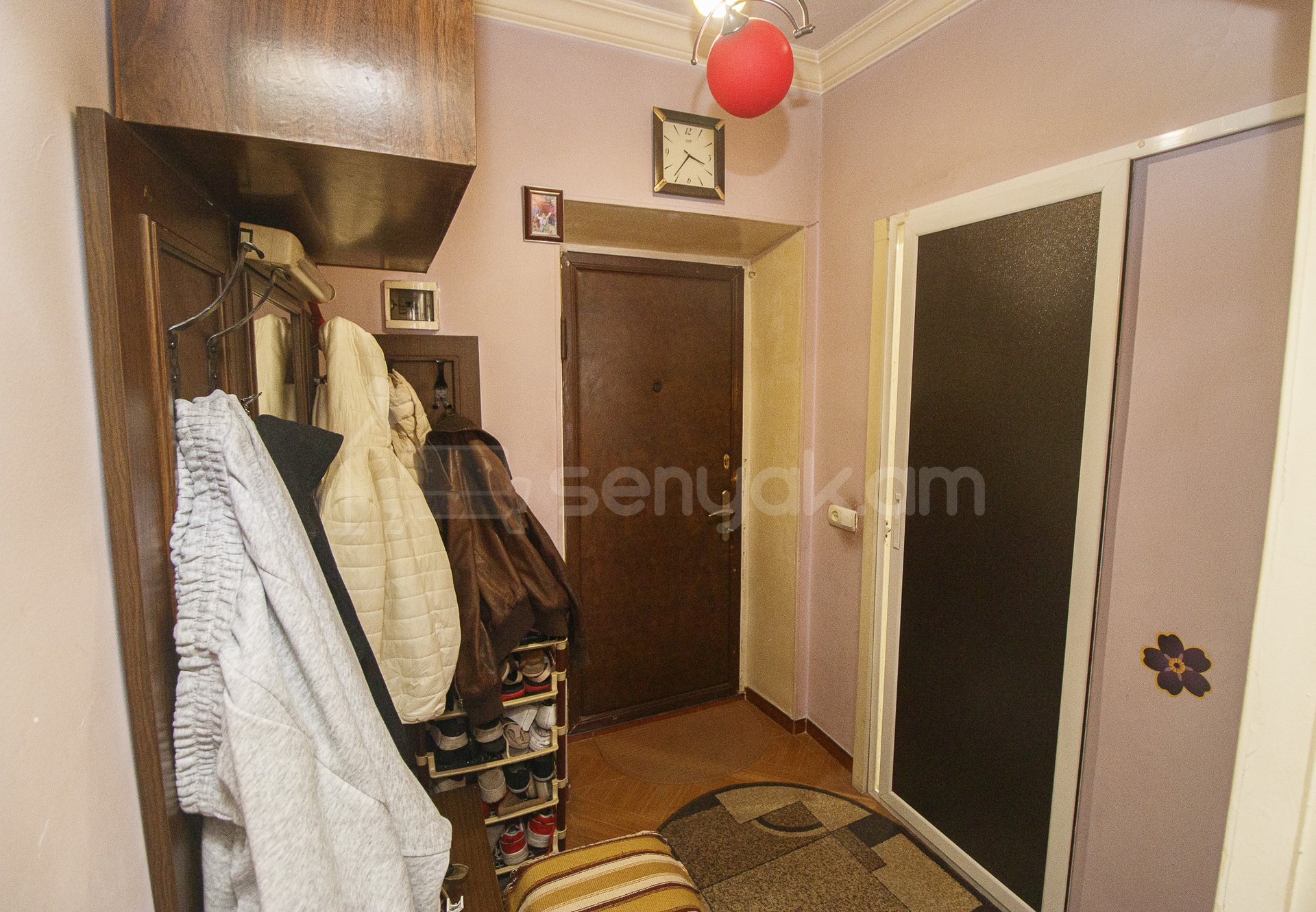 1 Սենյականոց Բնակարան Քարե Շենքում, 440քմ, 5/5 հարկ, Կապիտալ Վերանորոգված