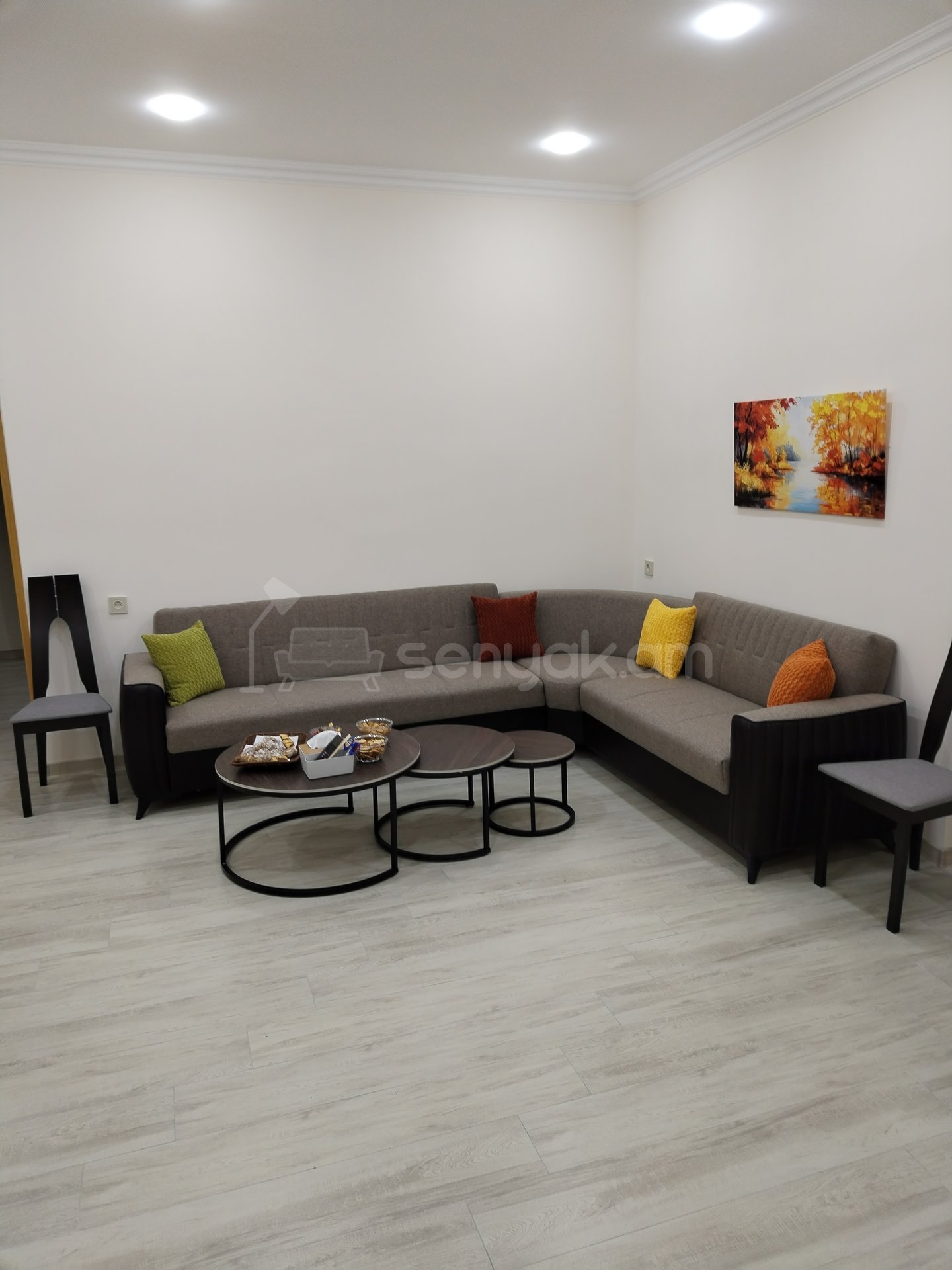 3 Սենյականոց Բնակարան Քարե Շենքում, 60քմ, 3/4 հարկ, Դիզայներական Վերանորոգված, Կահավորված, Արևկող