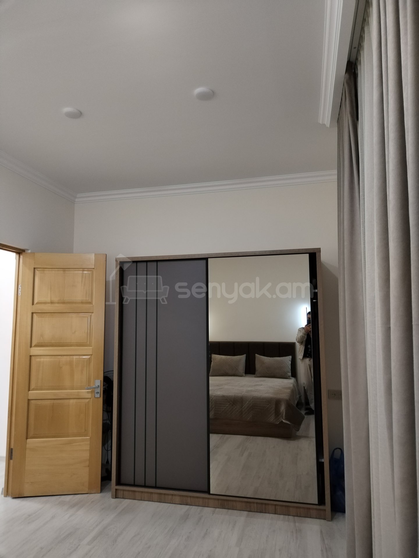 3 Սենյականոց Բնակարան Քարե Շենքում, 60քմ, 3/4 հարկ, Դիզայներական Վերանորոգված, Կահավորված, Արևկող