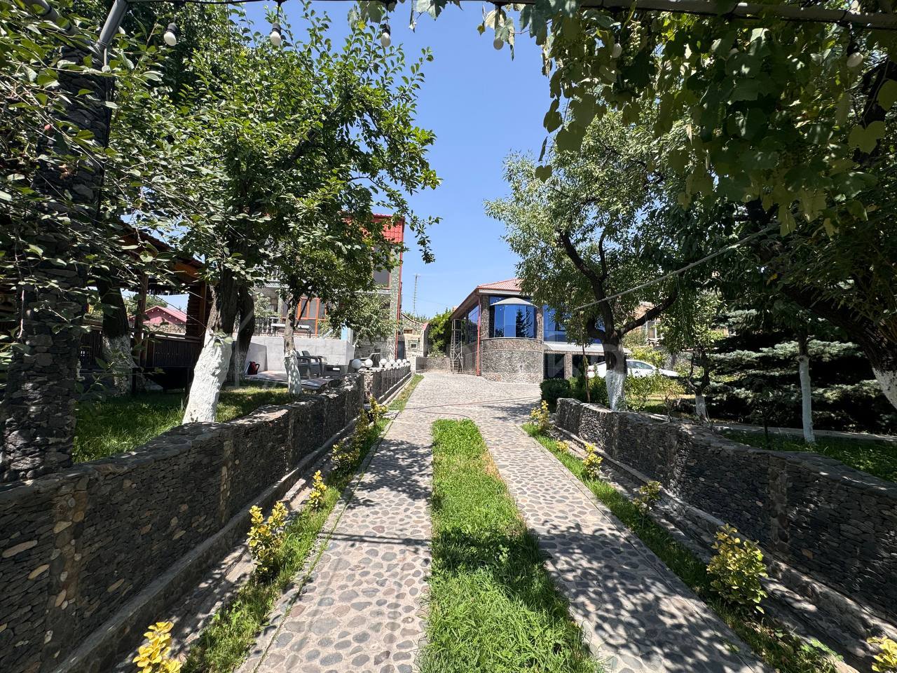 5 Սենյականոց Շքեղ Առանձնատուն, 300քմ, Լողավազանով