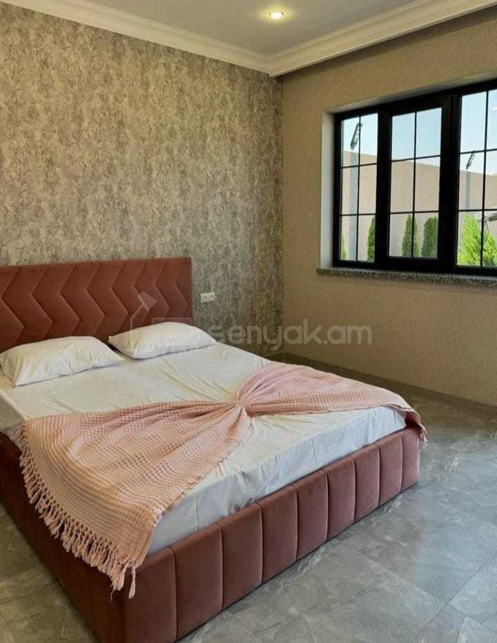 5 Սենյականոց Շքեղ Առանձնատուն, 300քմ, Լողավազանով