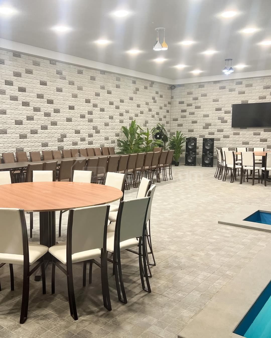 5 Սենյականոց Շքեղ Առանձնատուն, 300քմ, Լողավազանով