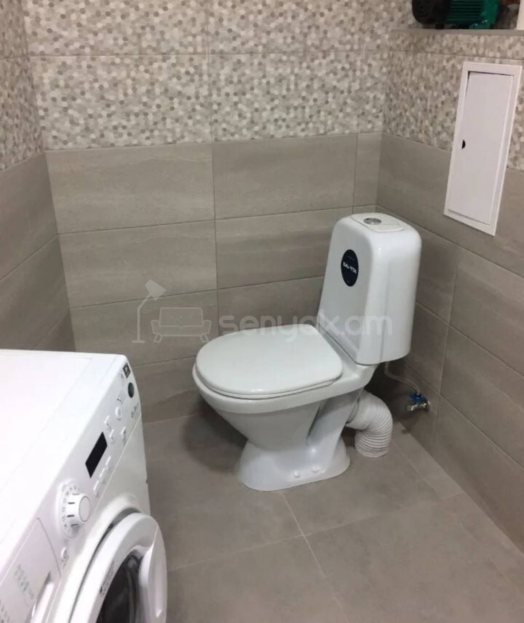 2 Սենյականոց Բնակարան Քարե Շենքում, 72քմ, 4/4 հարկ, Նորմալ Վիճակում, Կահավորված