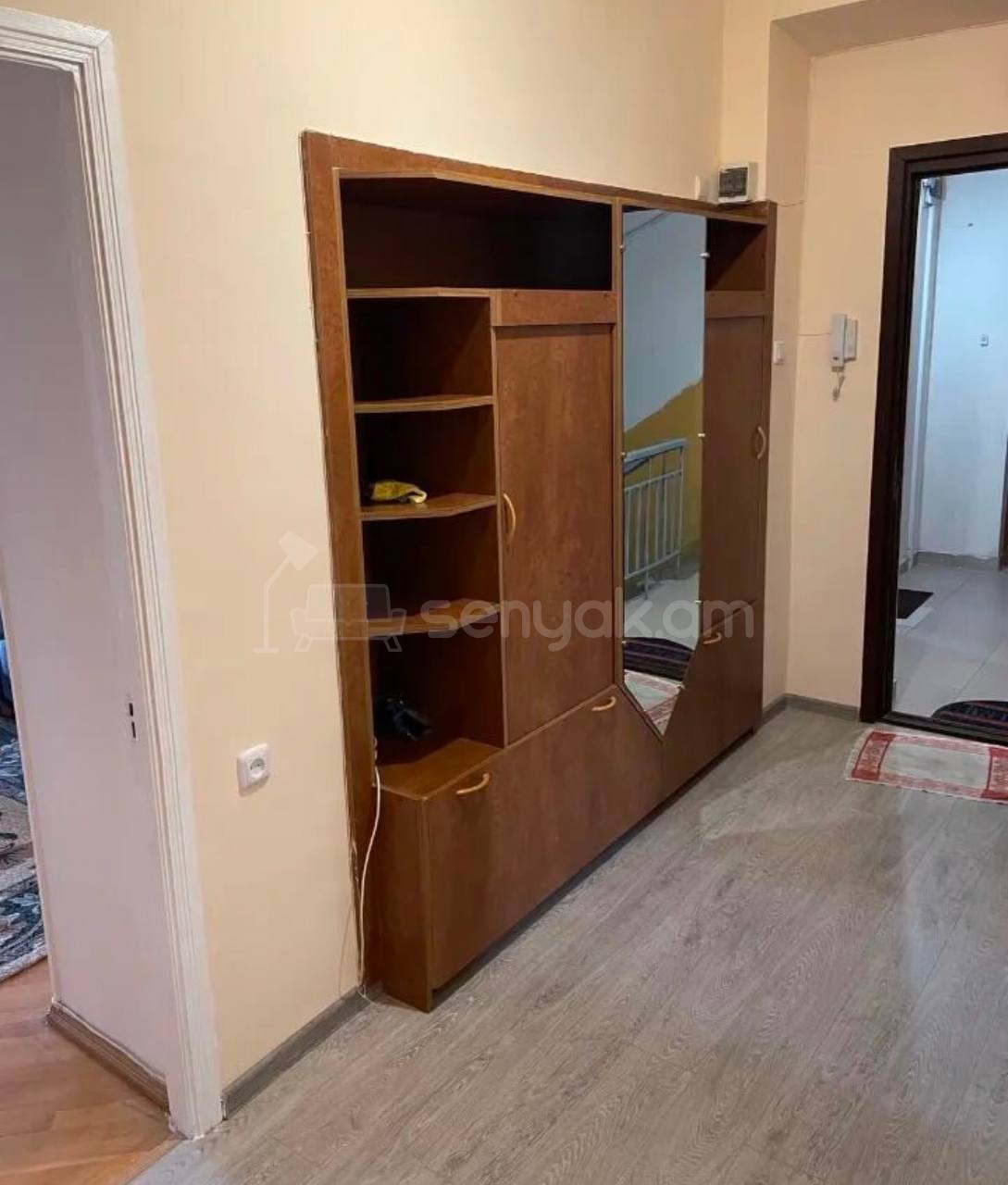 2 Սենյականոց Բնակարան Քարե Շենքում, 72քմ, 4/4 հարկ, Նորմալ Վիճակում, Կահավորված