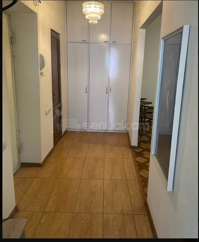 2 Սենյականոց Բնակարան Քարե Շենքում, 55քմ, 3/5 հարկ, Կապիտալ Վերանորոգված, Կահավորված