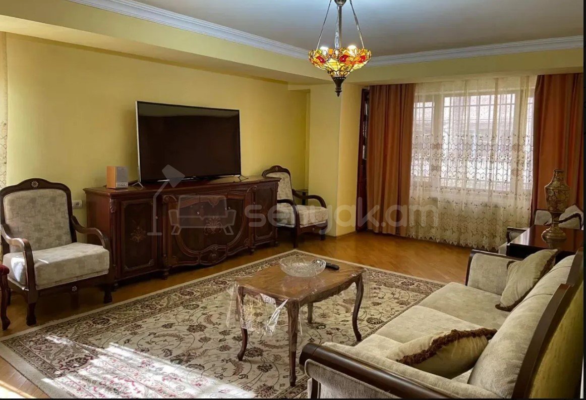 3 Սենյականոց Բնակարան, 80քմ, 2/12 հարկ, Կապիտալ Վերանորոգված, Կահավորված