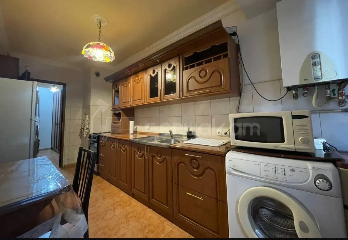 3 Սենյականոց Բնակարան, 80քմ, 2/12 հարկ, Կապիտալ Վերանորոգված, Կահավորված