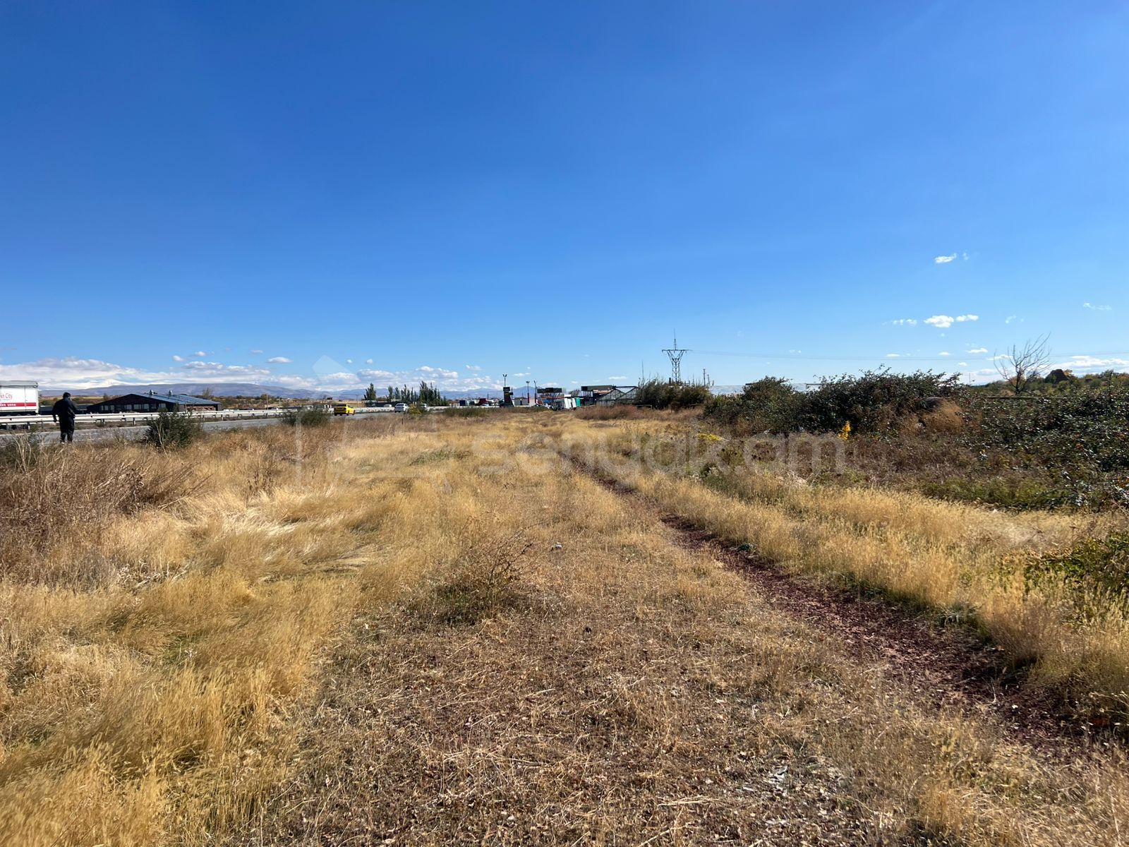 Բնակելի Նշանակության Հողատարածք, 4000քմ, Խմելու Ջրով, Էլեկտրականությամբ