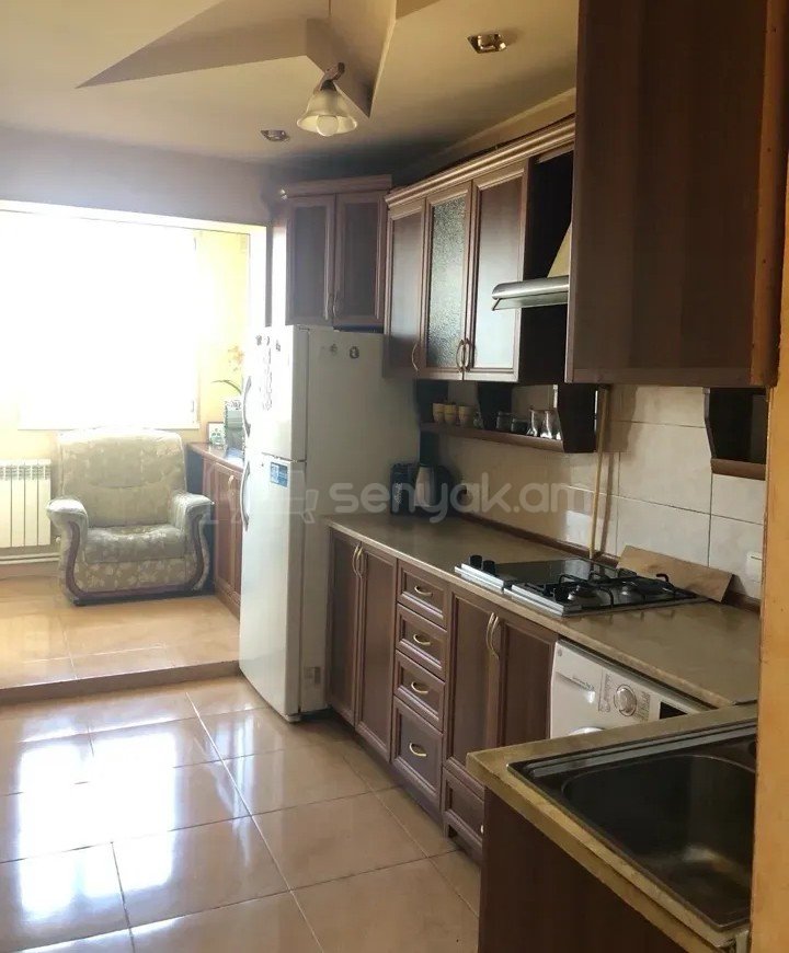 4 Սենյականոց Բնակարան, 94քմ, 9/9 հարկ, Կապիտալ Վերանորոգված