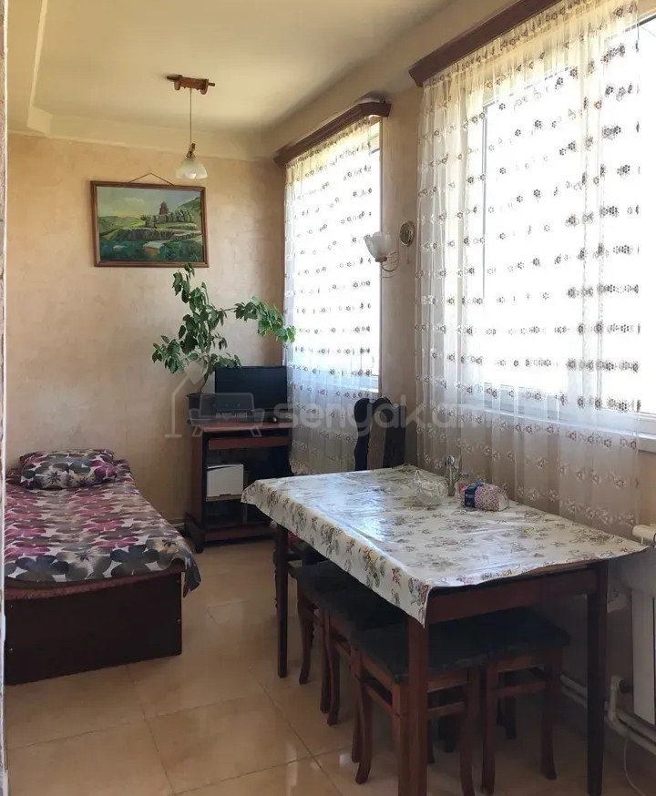 4 Սենյականոց Բնակարան, 94քմ, 9/9 հարկ, Կապիտալ Վերանորոգված