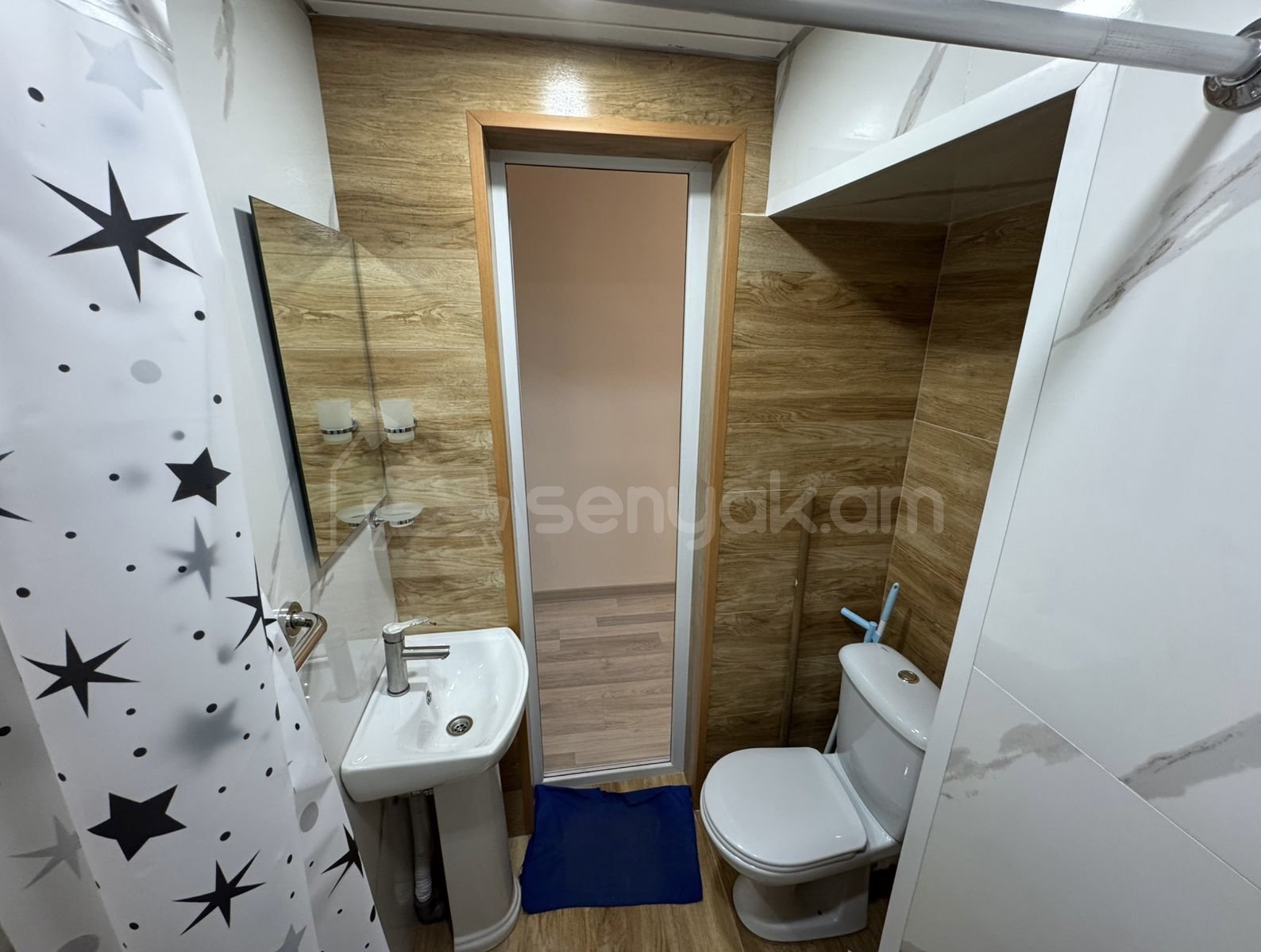 1 Սենյականոց Բնակարան Քարե Շենքում, 35քմ, 4/4 հարկ, Կապիտալ Վերանորոգված, Կահավորված, Արևկող