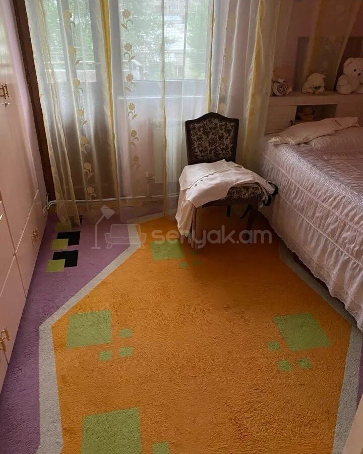 3 Սենյականոց Բնակարան, 85քմ, 5/12 հարկ, Նորմալ Վիճակում