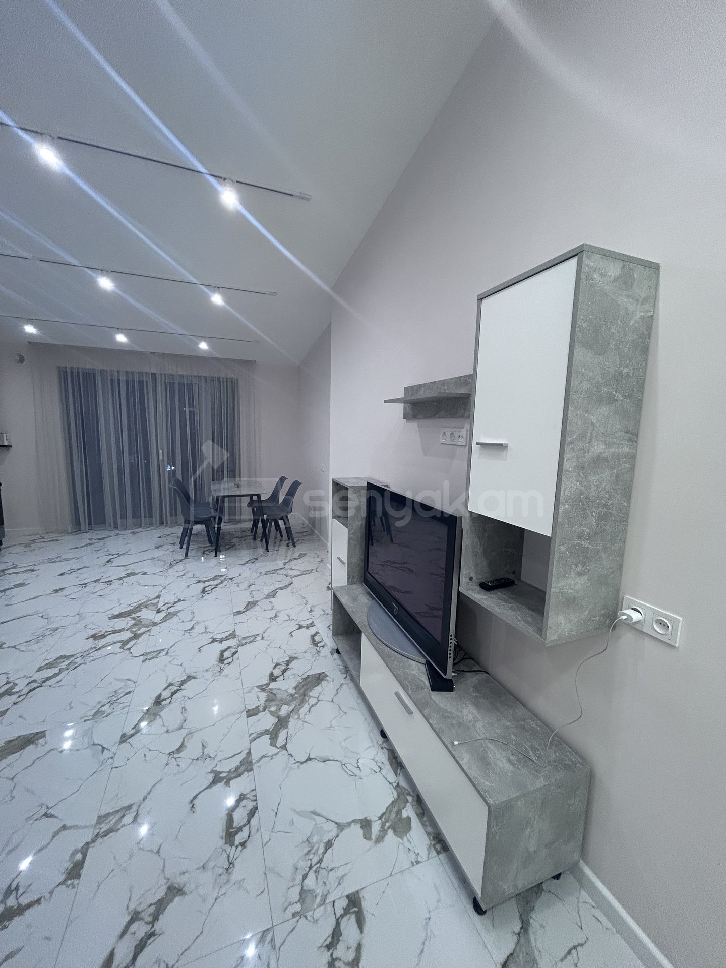 3 Սենյականոց Բնակարան Նորակառույցում, 69քմ, 5/5 հարկ, Դիզայներական Վերանորոգված, Կահավորված