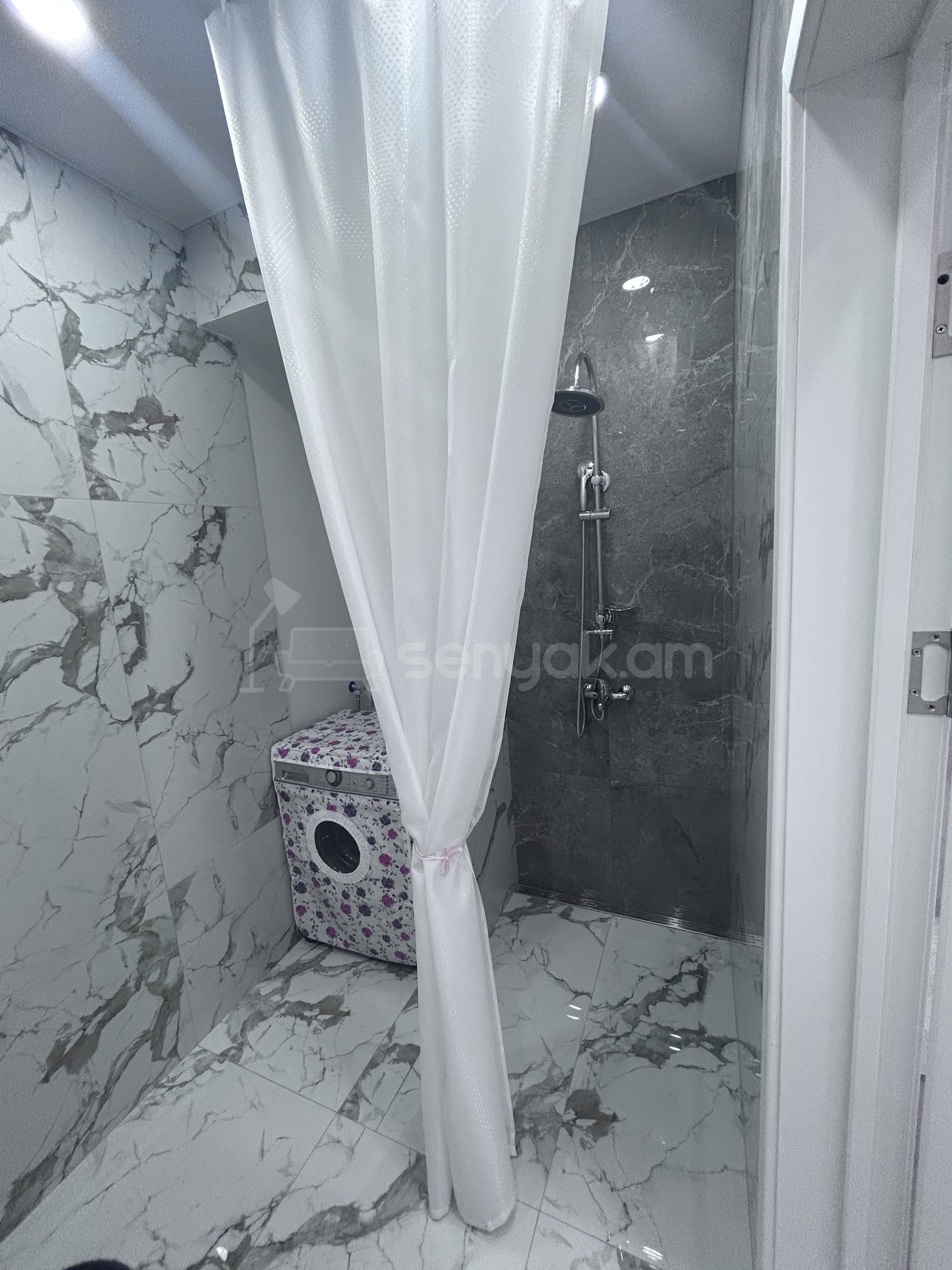 3 Սենյականոց Բնակարան Նորակառույցում, 69քմ, 5/5 հարկ, Դիզայներական Վերանորոգված, Կահավորված