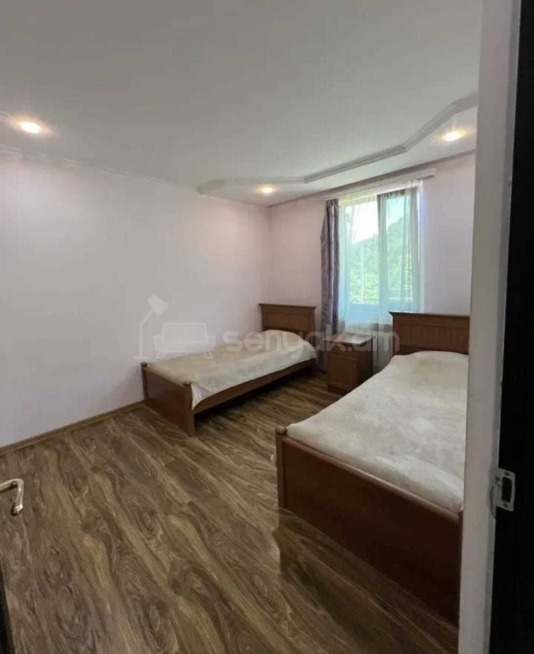 5 Սենյականոց Շքեղ Առանձնատուն, 200քմ, Լողավազանով