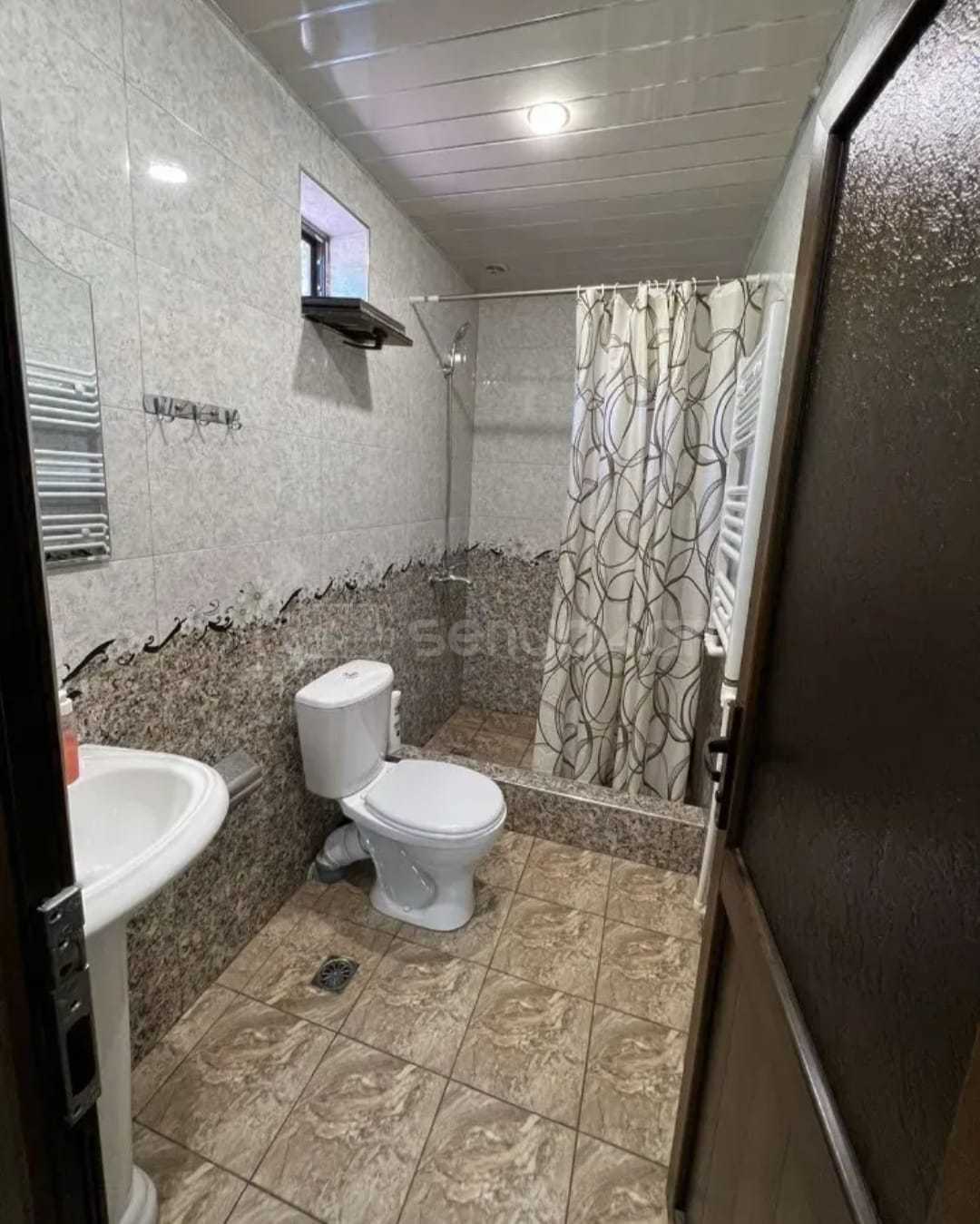 5 Սենյականոց Շքեղ Առանձնատուն, 200քմ, Լողավազանով