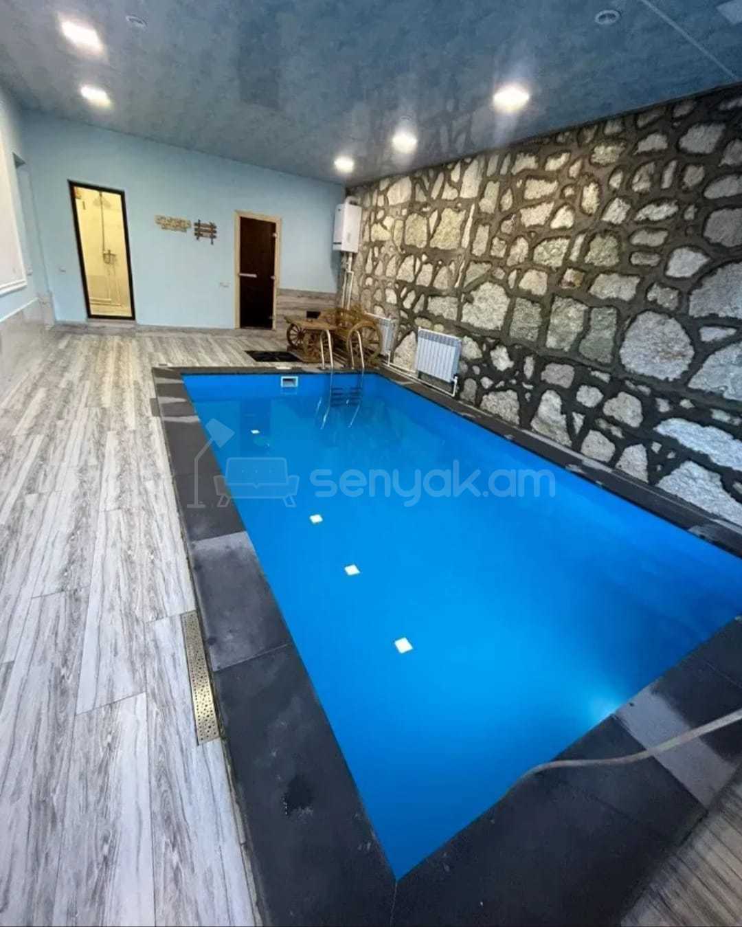 5 Սենյականոց Շքեղ Առանձնատուն, 200քմ, Լողավազանով