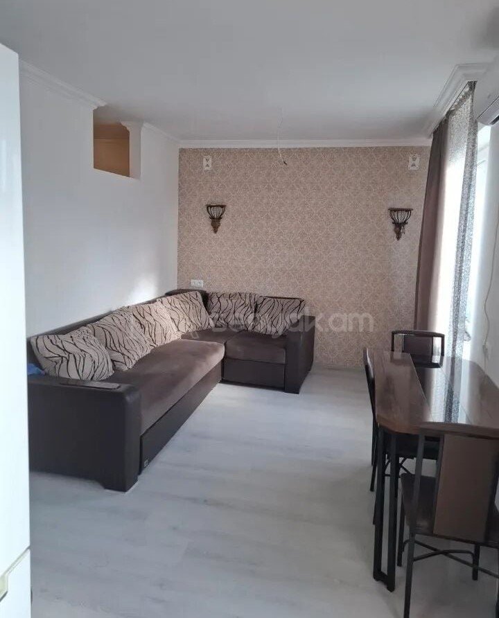 2 Սենյականոց Բնակարան, 34քմ, 4/4 հարկ, Կապիտալ Վերանորոգված