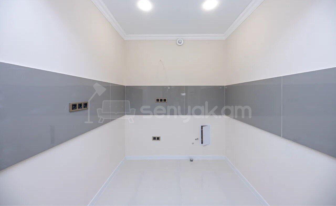 2 Սենյականոց Բնակարան, 32քմ, 2/9 հարկ, Կապիտալ Վերանորոգված