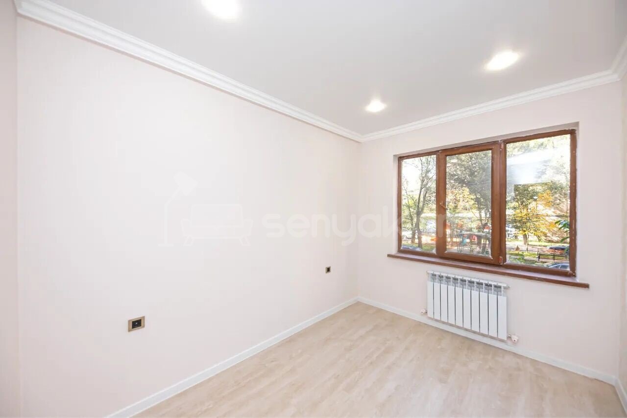 2 Սենյականոց Բնակարան, 32քմ, 2/9 հարկ, Կապիտալ Վերանորոգված