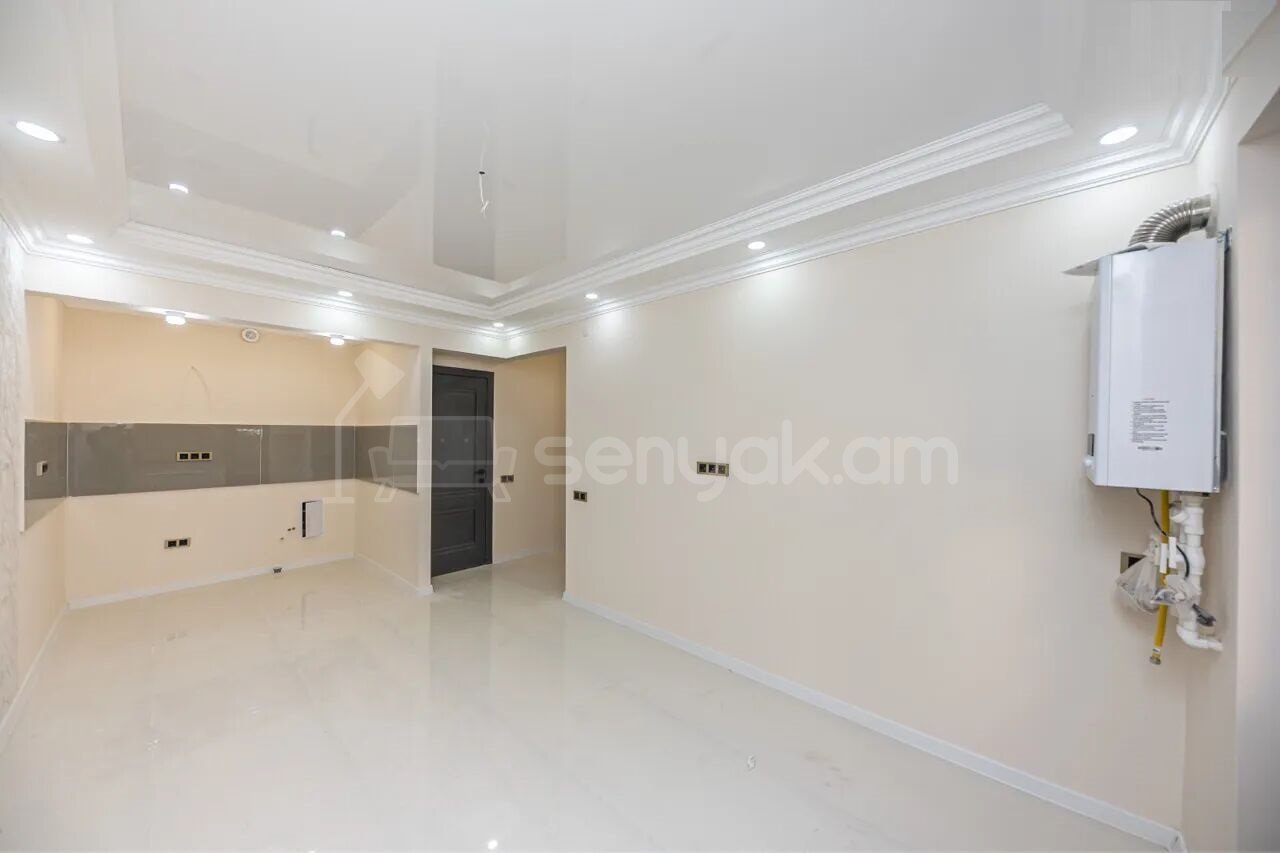 2 Սենյականոց Բնակարան, 32քմ, 2/9 հարկ, Կապիտալ Վերանորոգված